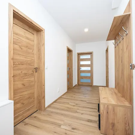 V Kraloveckem Sedle Apartment *